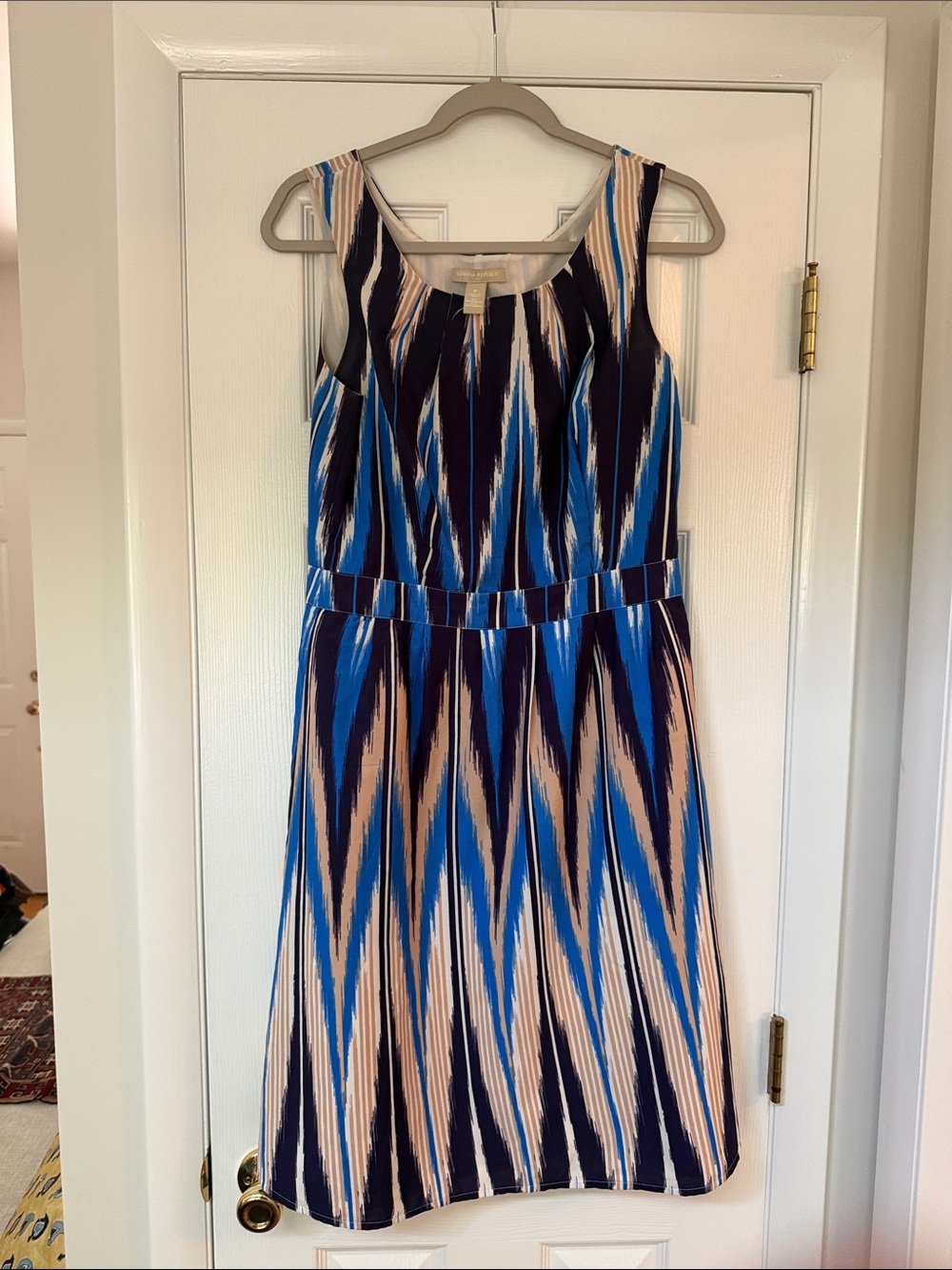 Banana Republic Blue Navy and Beige Sleeveless Printed Dress